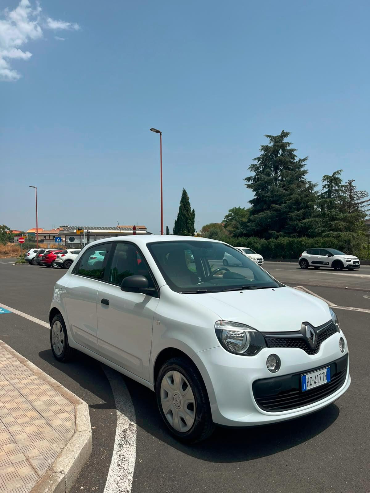 Renault Twingo SCe Lovely