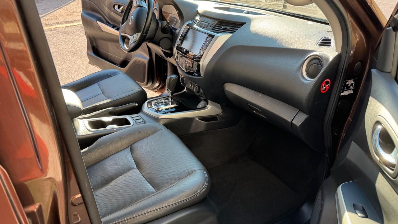 Nissan Navara 2.3 dCi 190 CV 7AT 4WD Double Cab Tekna