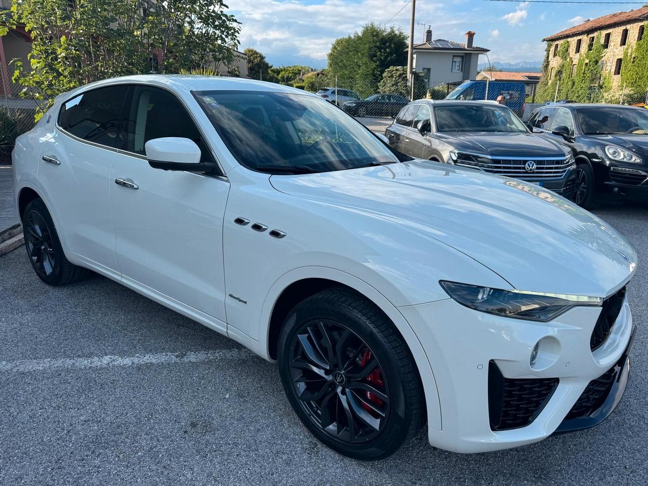 Maserati Levante V6 AWD Gransport