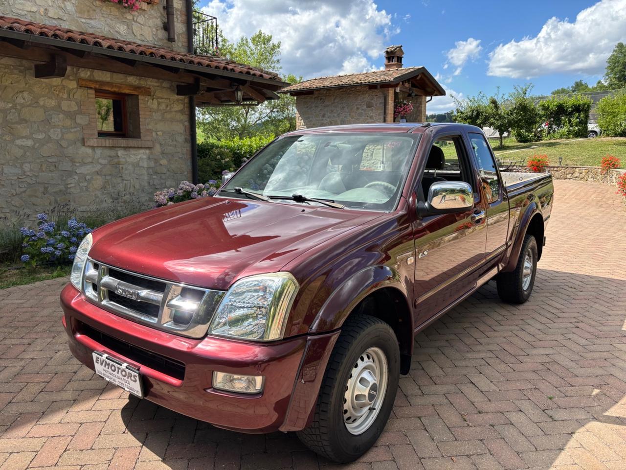 Isuzu D-Max 3.0 TD cat Space Cab 4WD Pick-up LS