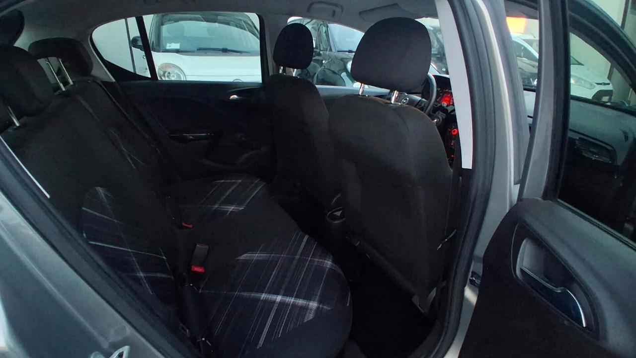Opel Corsa 1.4 90CV GPL Tech 5 porte Cosmo