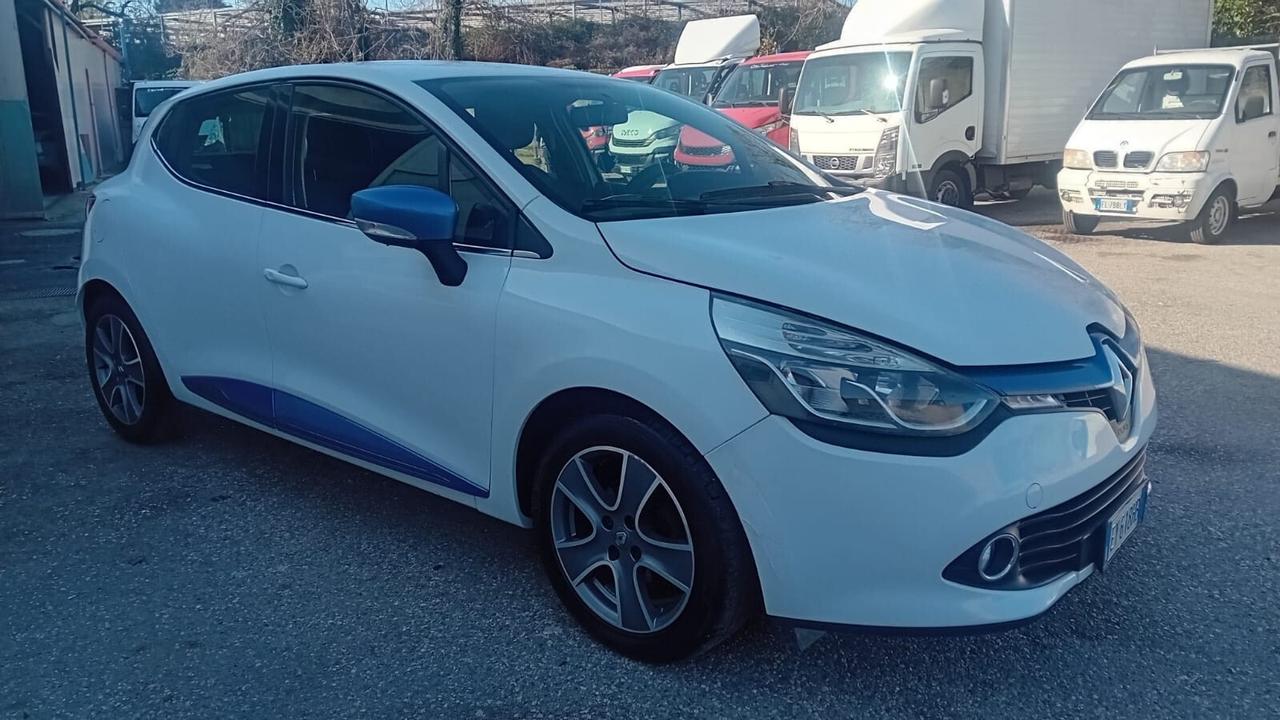 Renault clio 1.5 dci/75 cv-full-2015