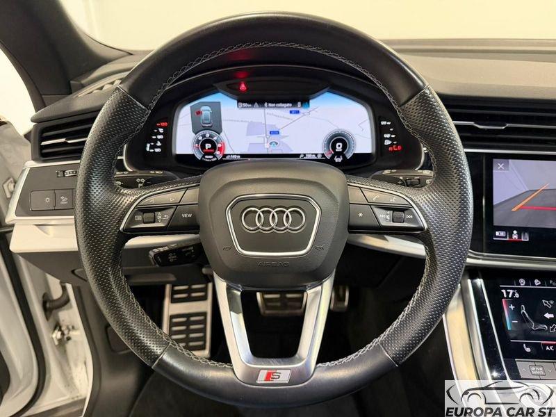 Audi Q8 50 TDI quattro tip. S Line Edition