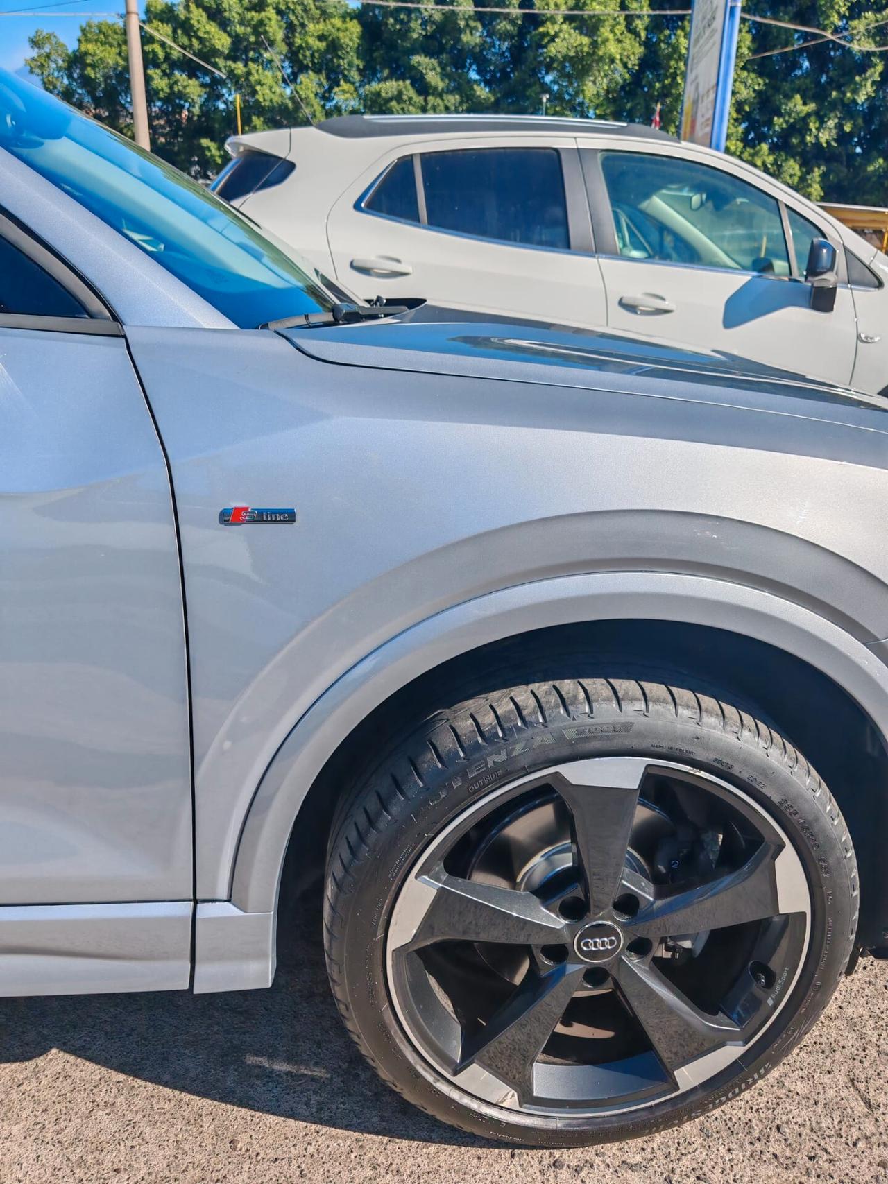 Audi Q2 30 TDI S line Edition