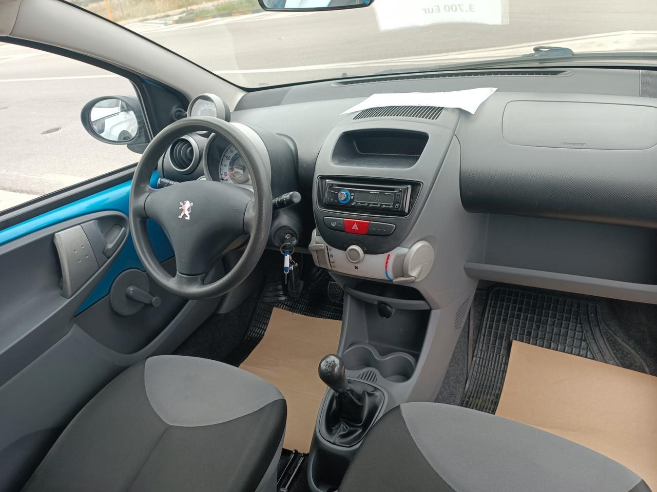 Peugeot 107 1.0 68CV 3p. Desir