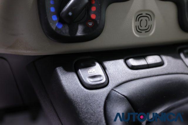FIAT Panda 1.2 LOUNGE NEOPATENTATI