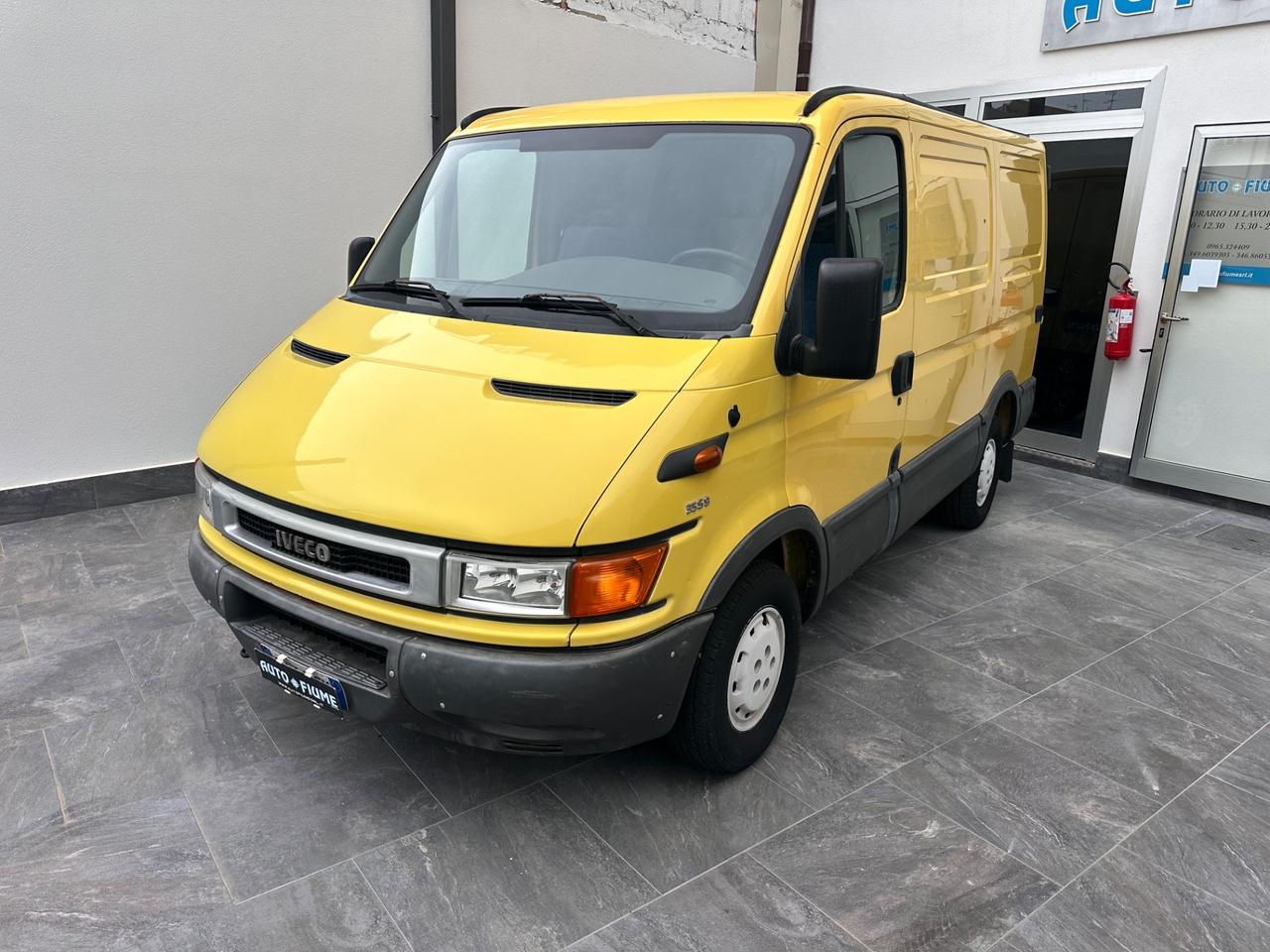 Iveco Daily 35S11 2.8 TDI PM Cabinato