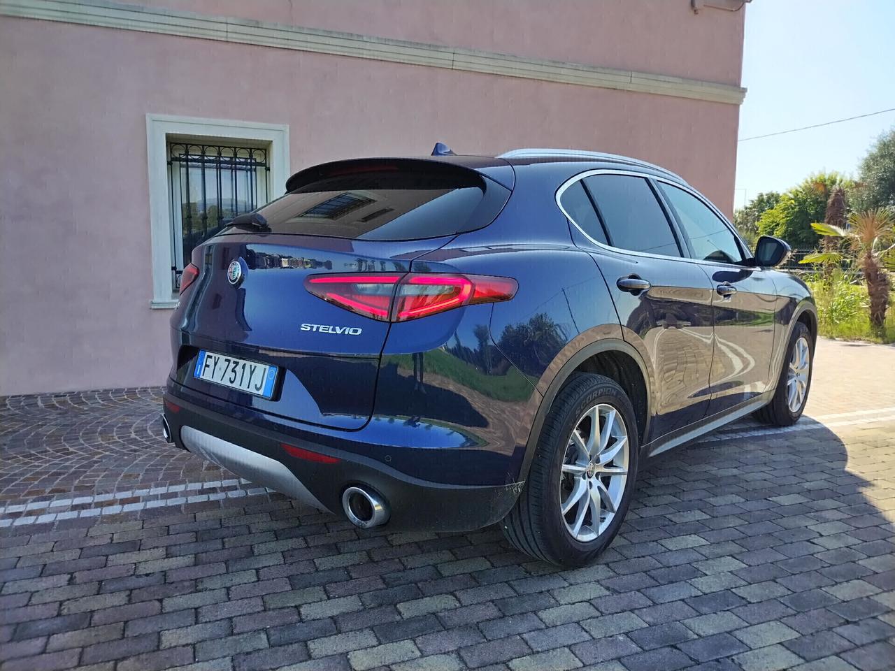 Alfa Romeo Stelvio 2.2 Turbodiesel 190 CV AT8 Q4 Executive