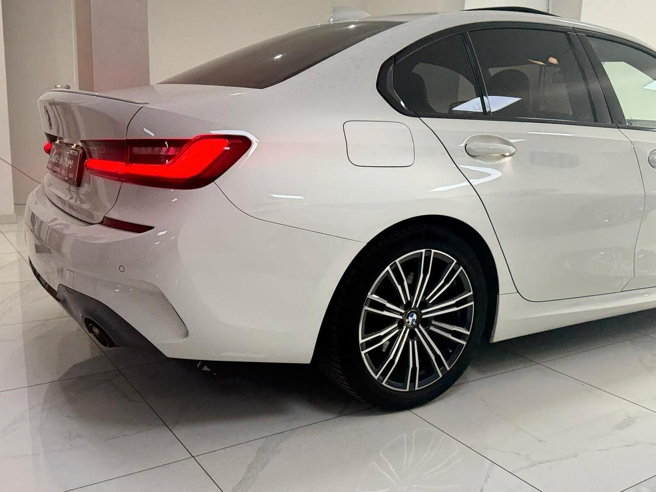 BMW 318 M-SPORT,TETTO PANORAMICO,FULL OPTIONAL