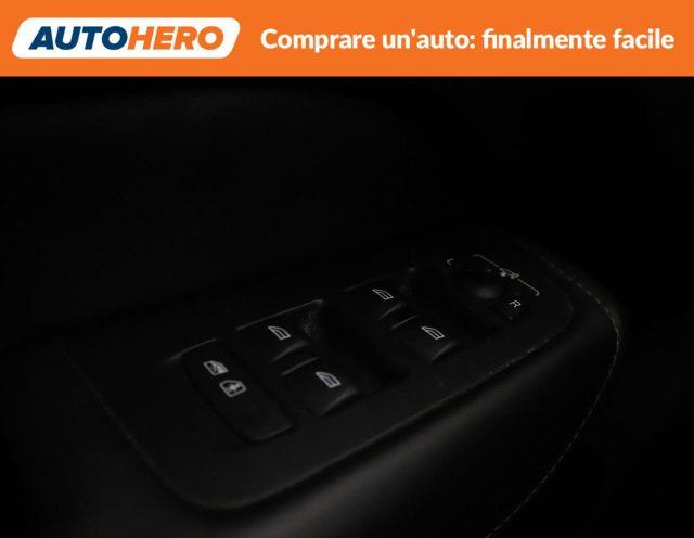 VOLVO XC60 B4 (d) automatico Plus Dark