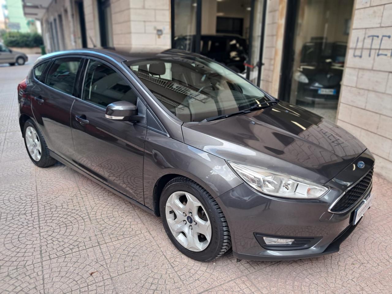 FORD FOCUS 1.5 TDCI 95CV-UNIPRO+NAVY-Euto7490