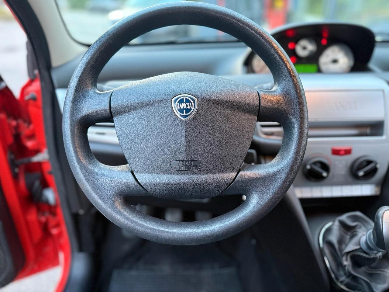 Lancia Ypsilon 1.2 Argento