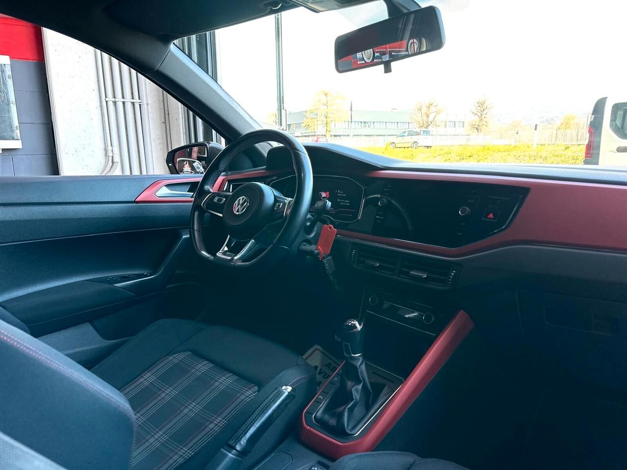 Volkswagen Polo 2.0 TSI DSG GTI BlueMotion Technology