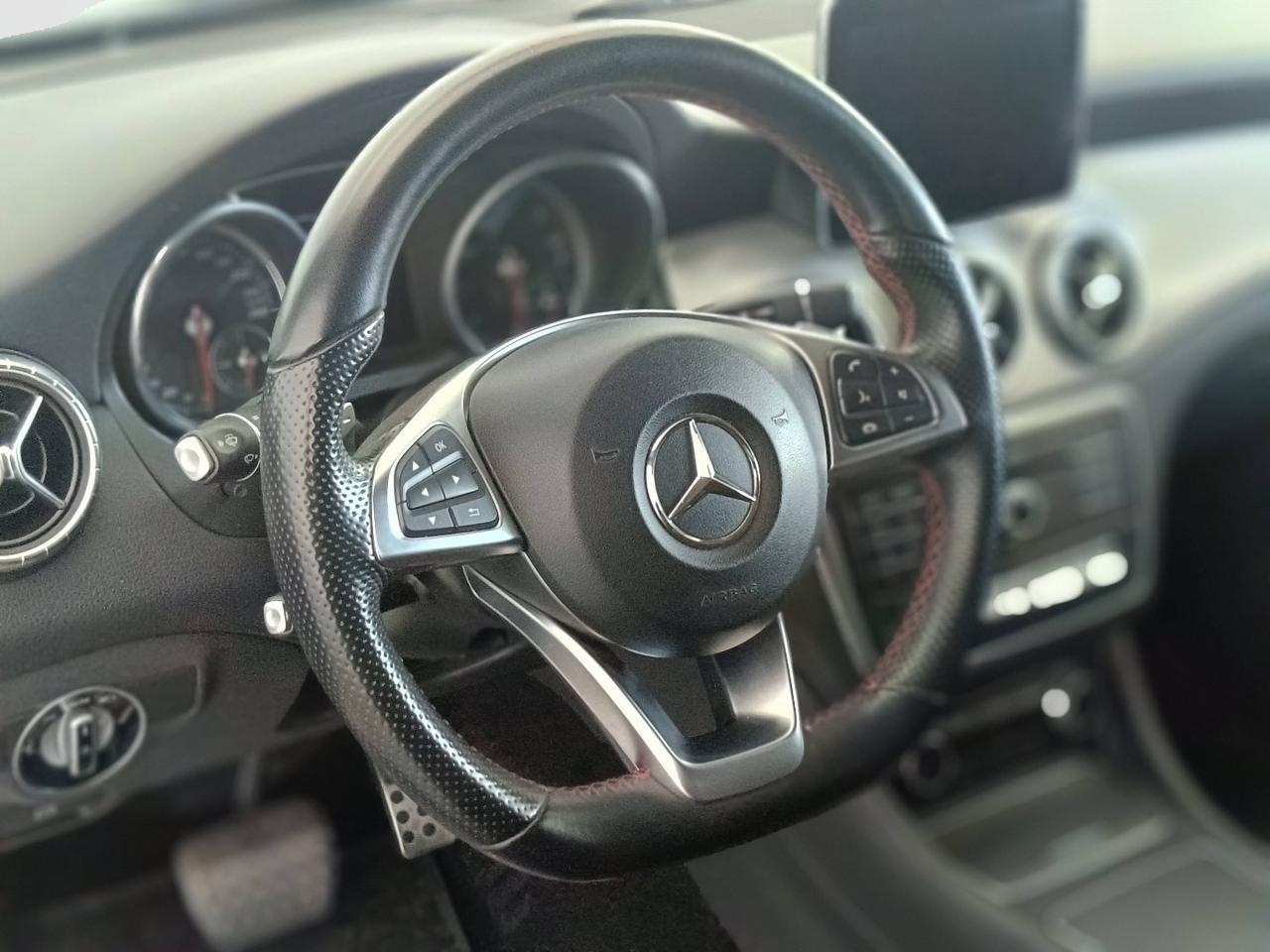 Mercedes-Benz CLA - C117 - CLA 200 d Premium auto FL