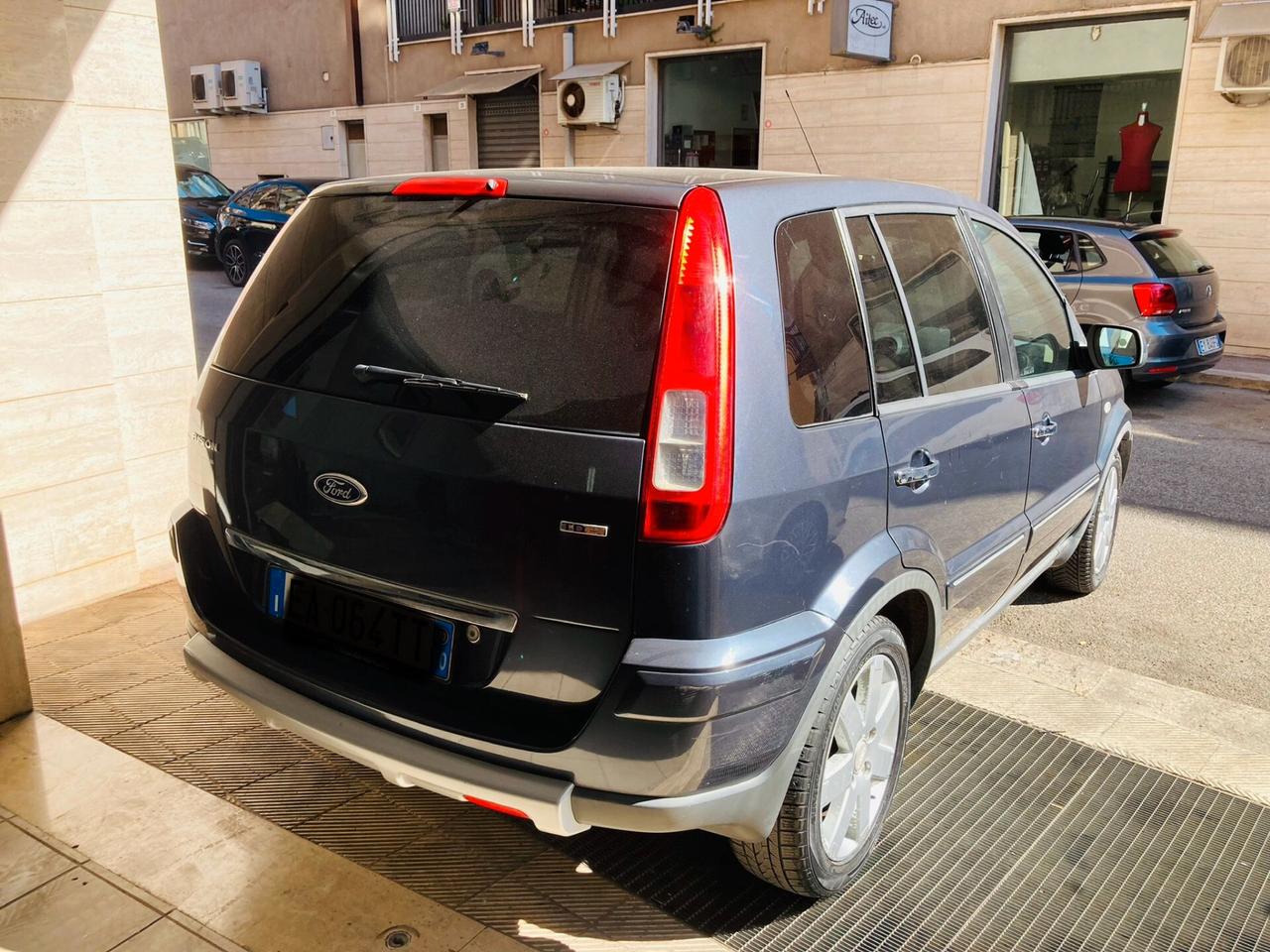 Ford Fusion 1.4 TDCi - IDEALE X NEOPATENTATI - 2010