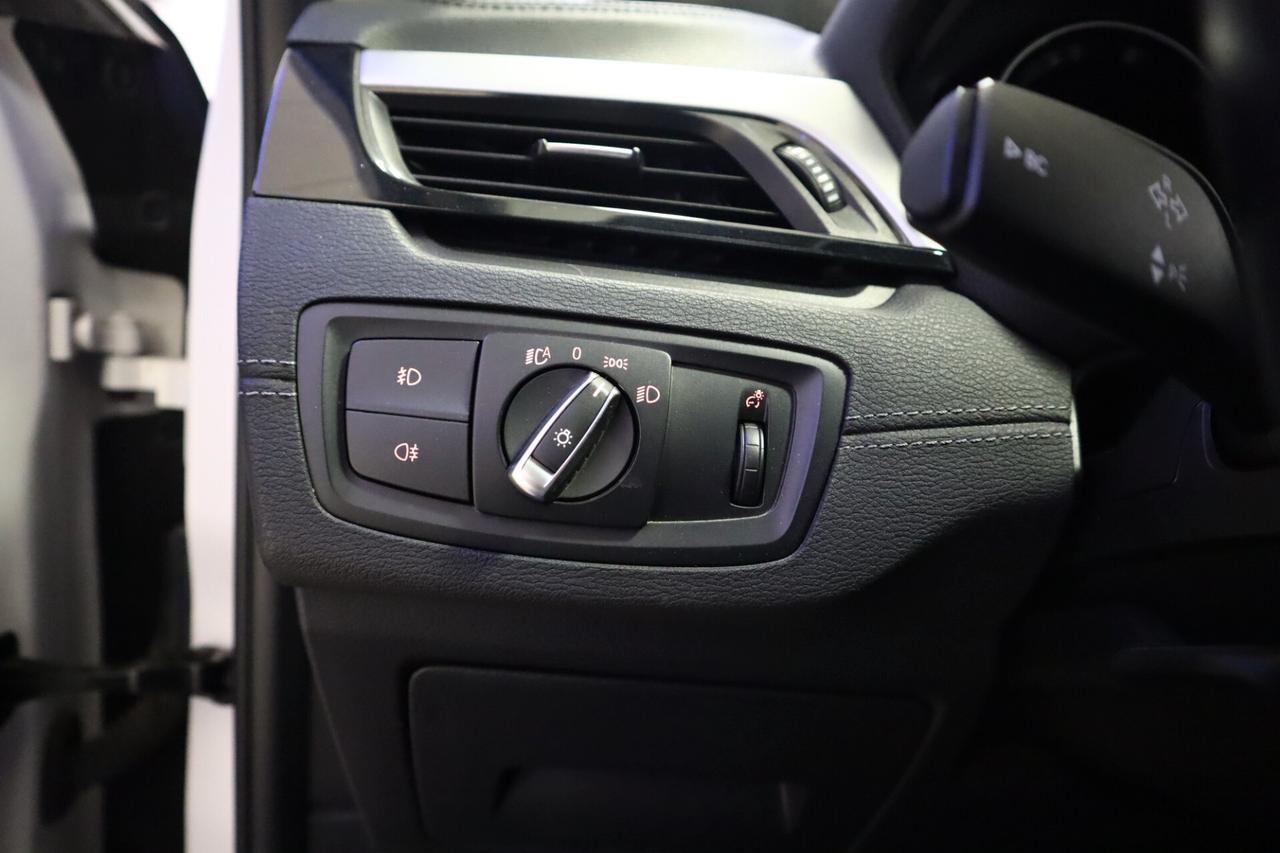 Bmw X2 sDrive18d Business-X