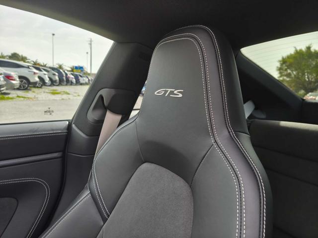 PORSCHE 911 Carrera 4 GTS StraFull!!!