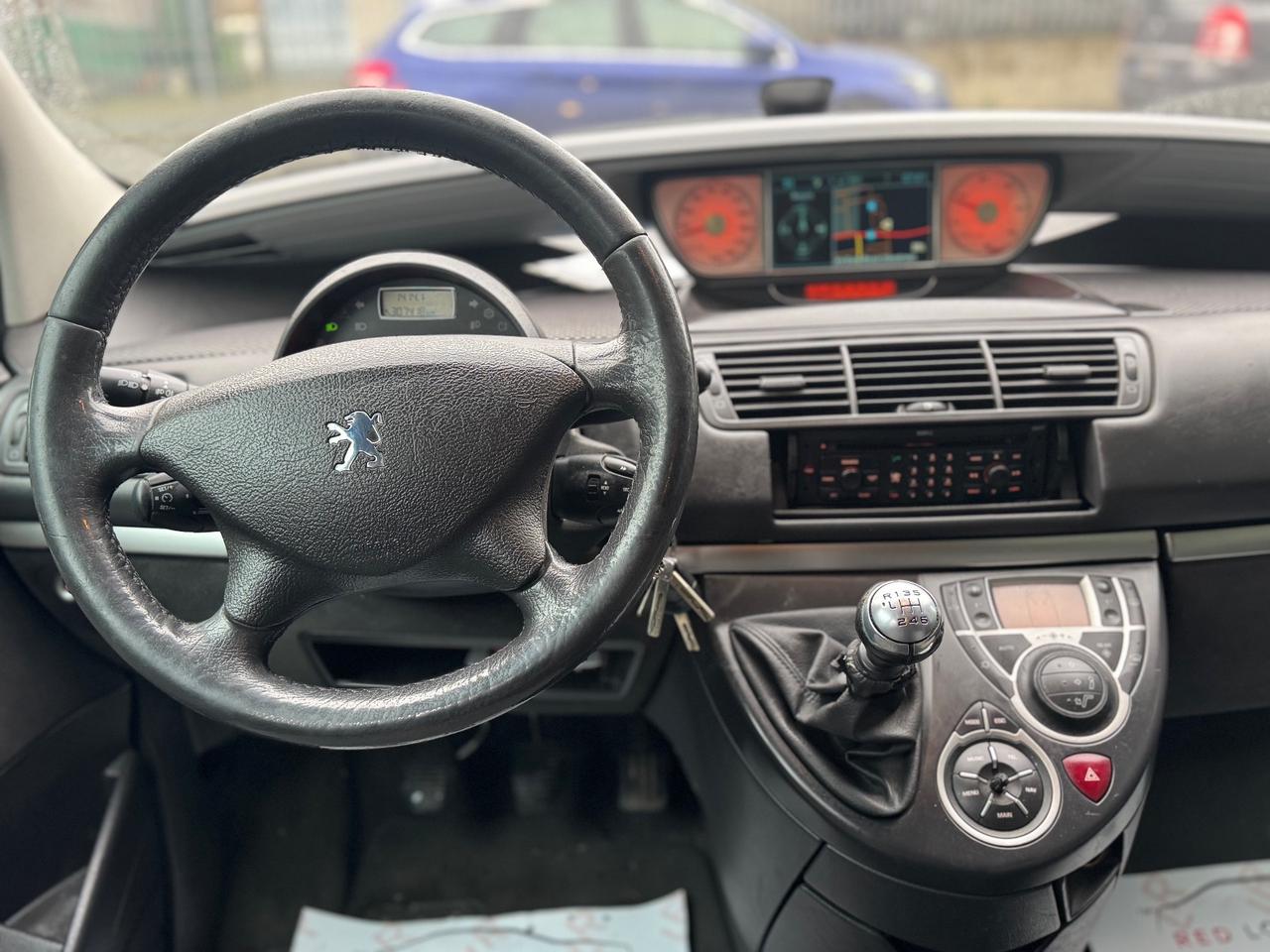 Peugeot 807 2.0 HDi FAP ST