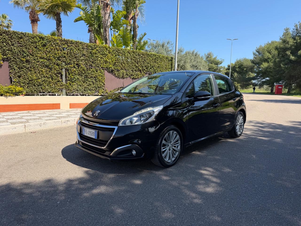 Peugeot 208 BlueHDi 75 5 porte Allure