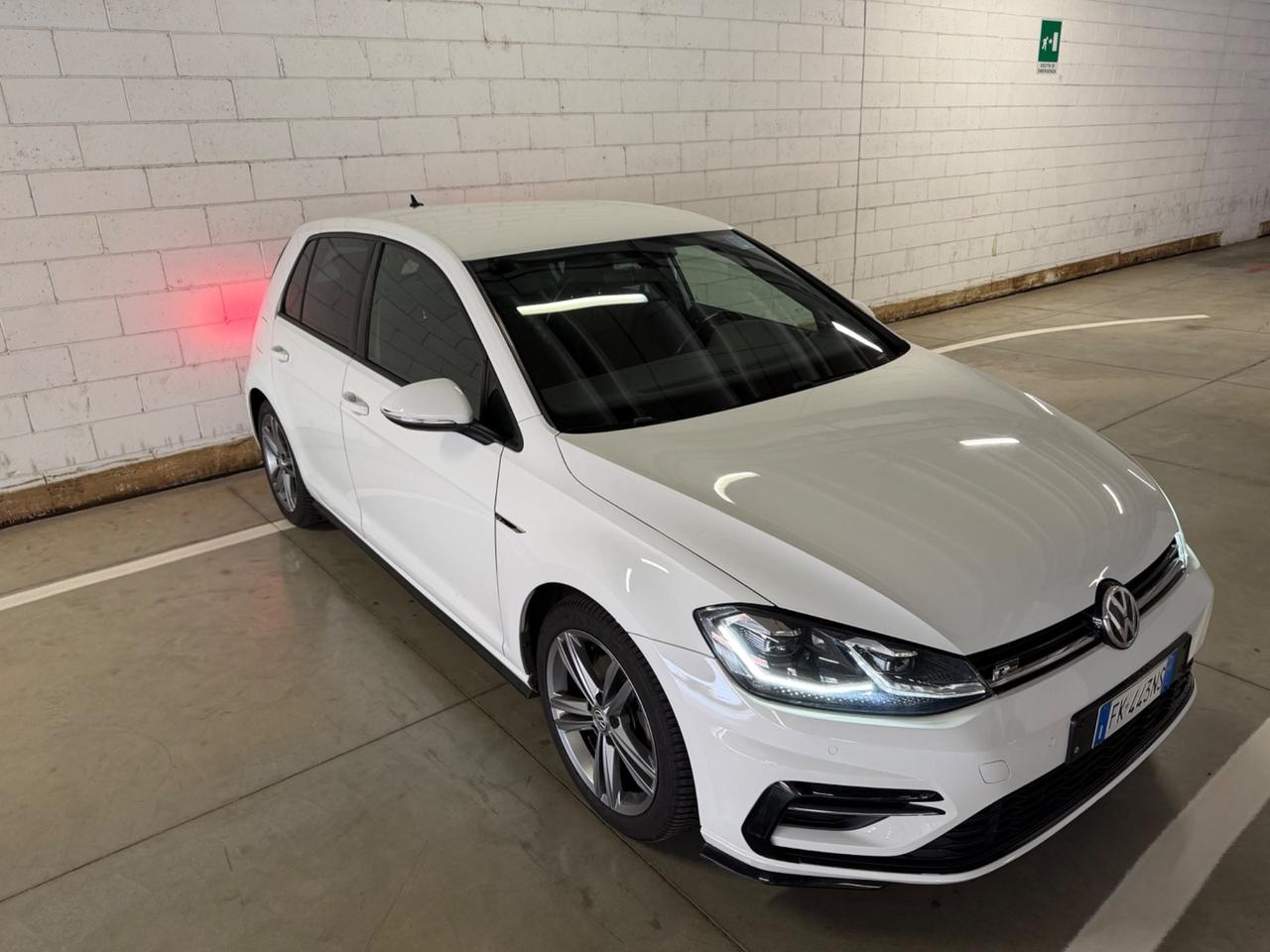 Volkswagen Golf 1.4 TSI 125CV DSG R Line