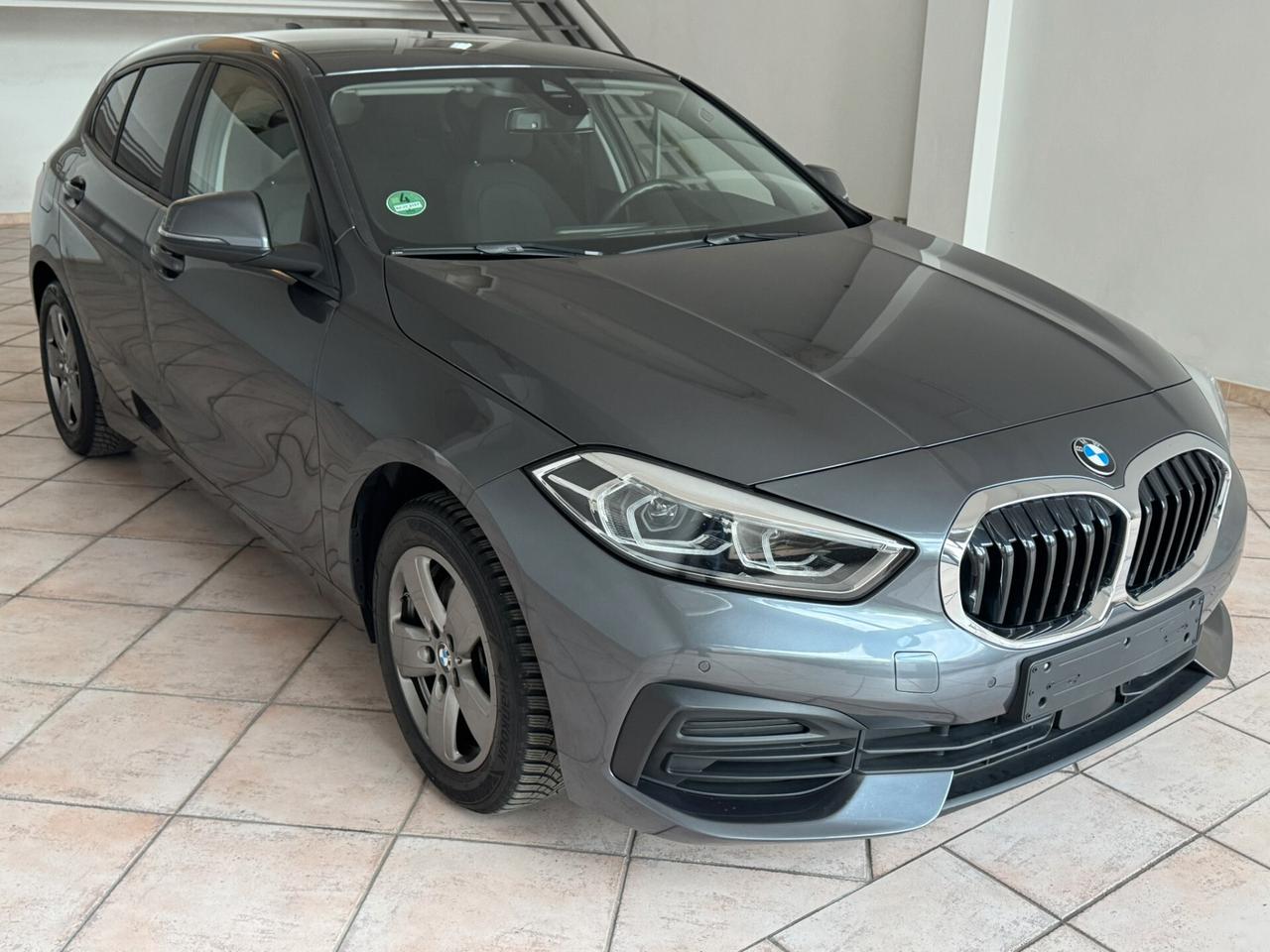 Bmw 116 116d 5p. Business Advantage - 2020