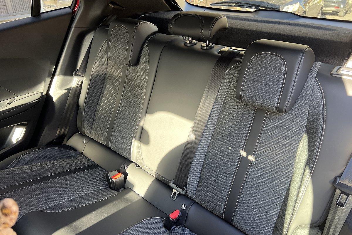 PEUGEOT 2008 PureTech 100 S&S Allure