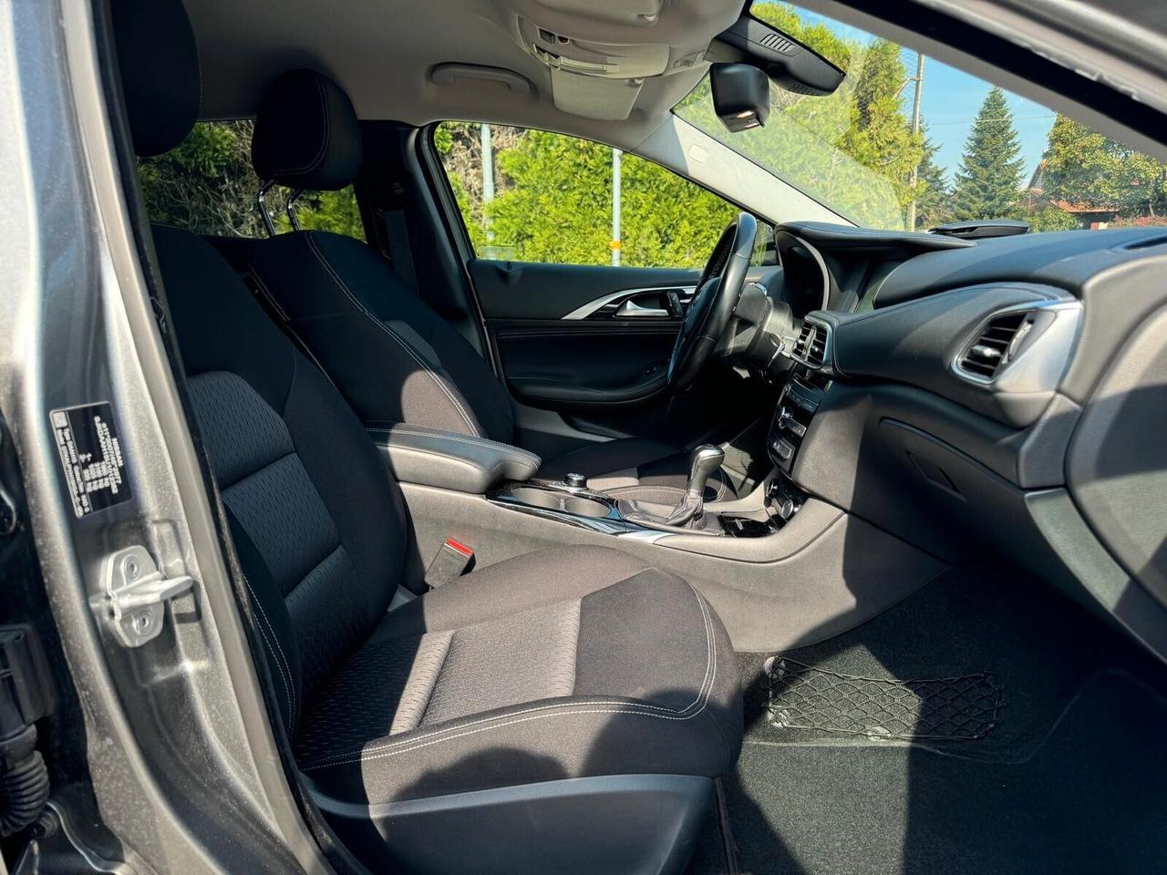 Infiniti Q30 1.5 diesel Premium Tech