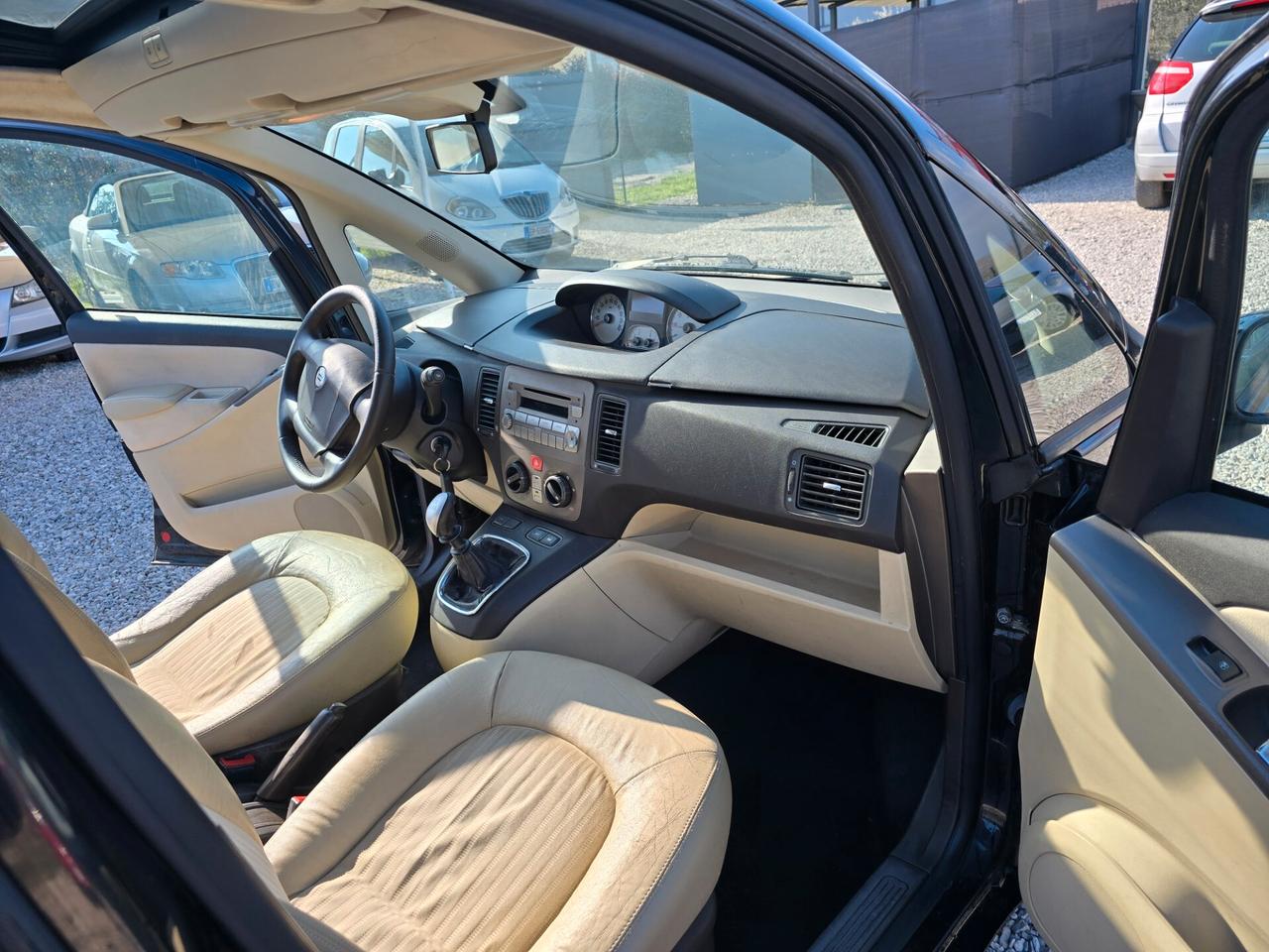 Lancia MUSA 1.4 16V Platino Plus