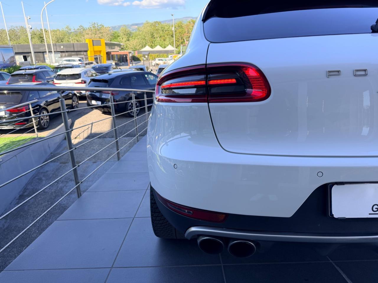 Porsche Macan 3.0 S Diesel white edition pari al nuovo