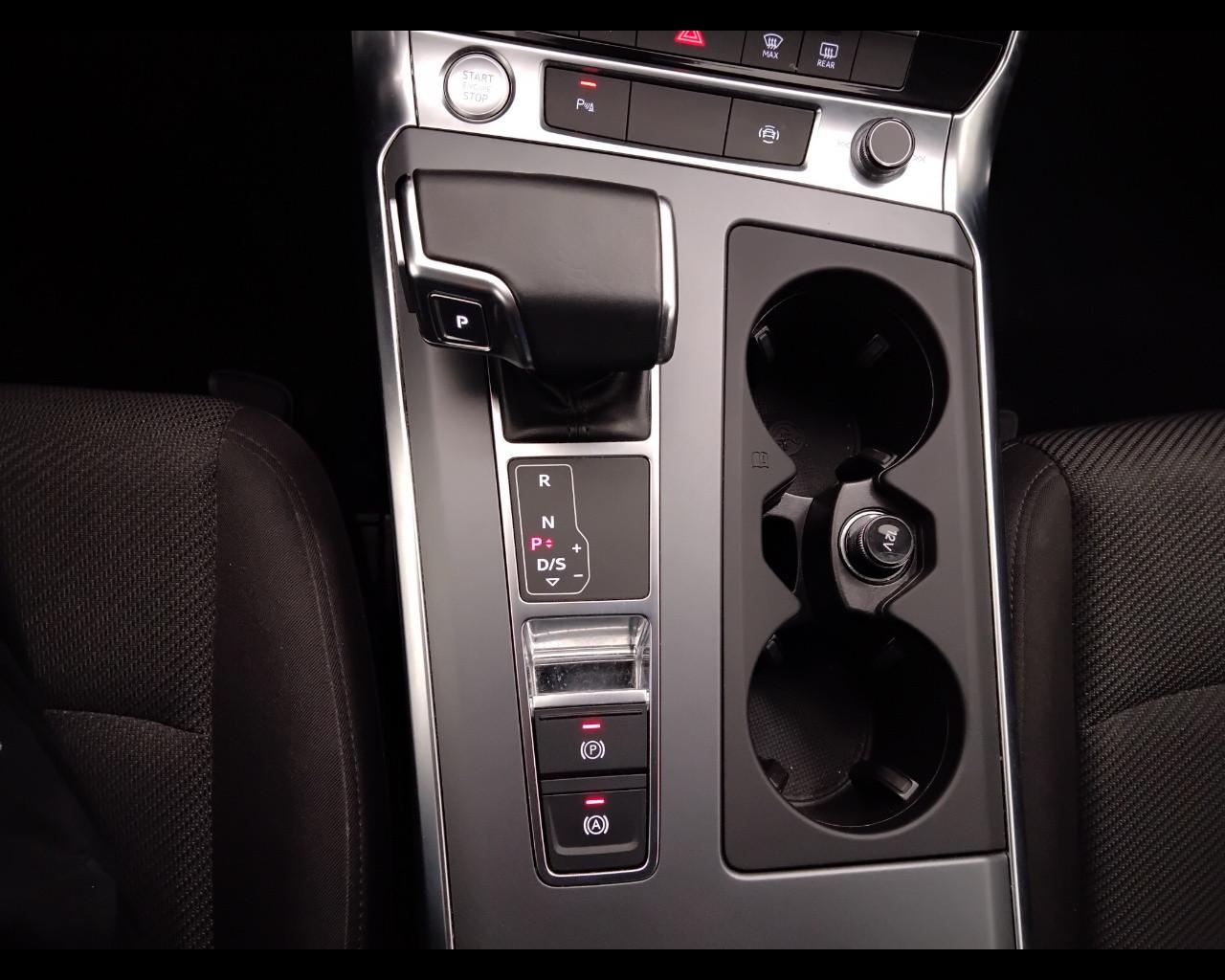 AUDI A6 V 2018 Avant - A6 Avant 40 2.0 tdi mhev Business Plus s-t