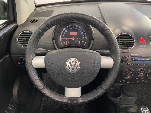 VOLKSWAGEN New Beetle 1.6 CA 3P. CABRIO + SED. RISCALDABILI + MP3