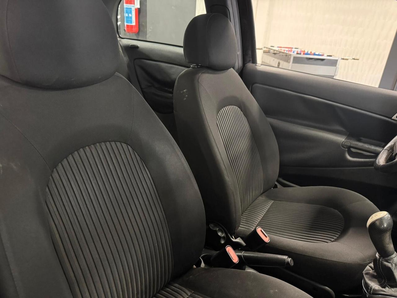 Lancia Ypsilon 1.3 MJT 75 CV Elle