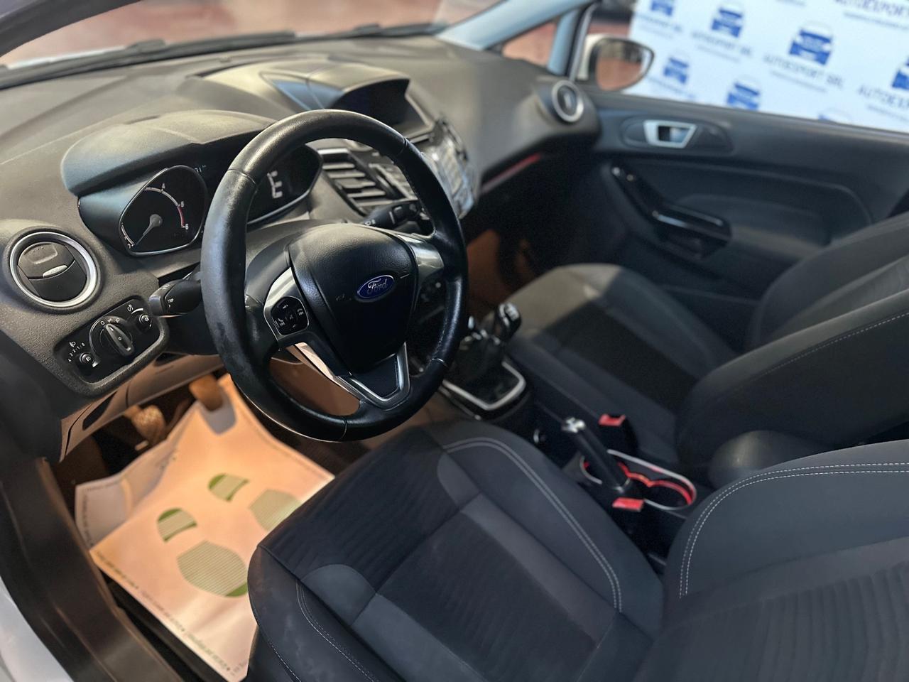 Ford Fiesta 1.5 TDCi 75CV 5 porte Titanium/2015/ok neopatentati