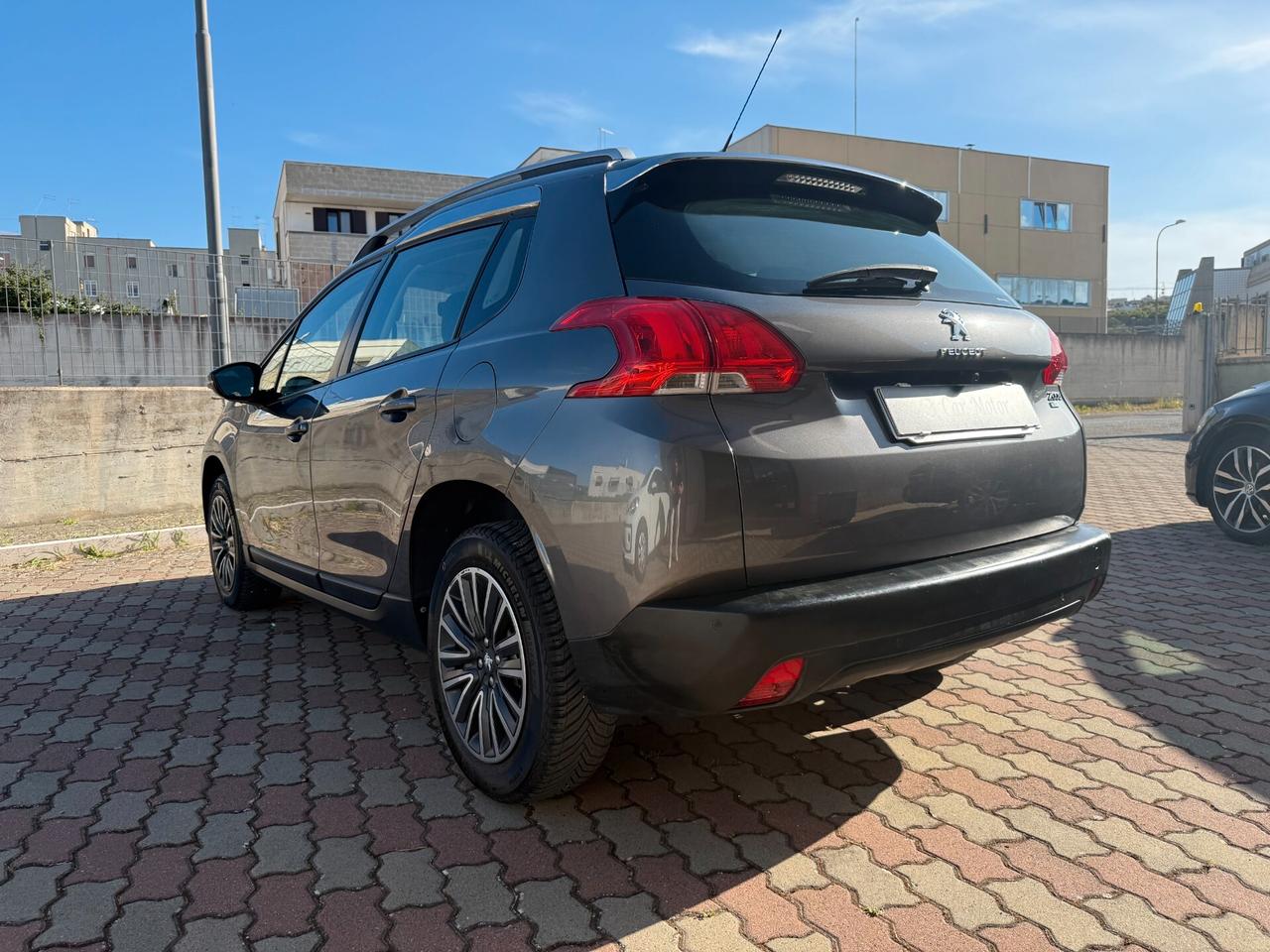Peugeot 2008 1.6 e-HDi 92 CV Stop&Start Active CarPlay Retrocam