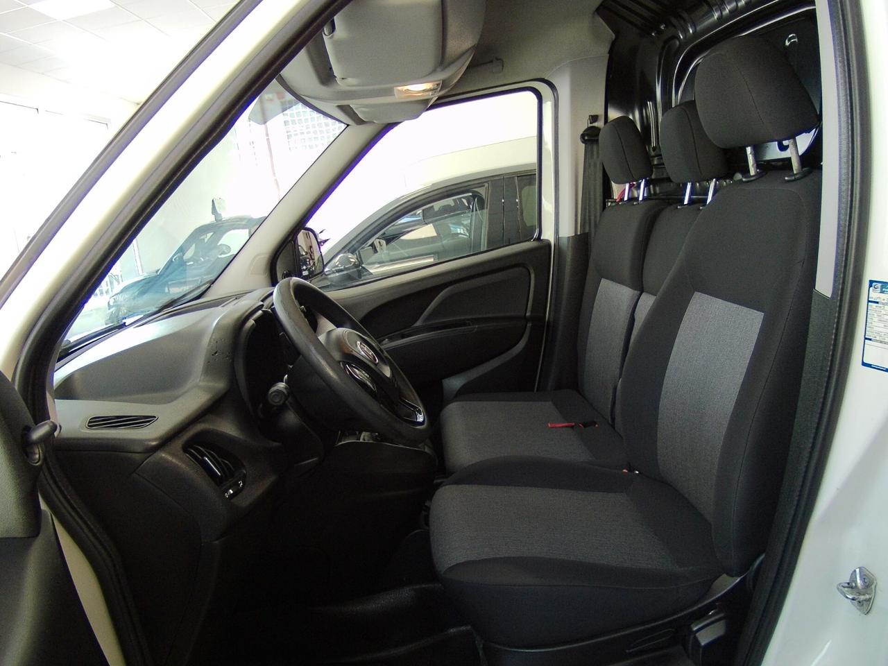 Fiat Doblò 1.6 MJT 105CV S&S 3 posti Cargo Lounge