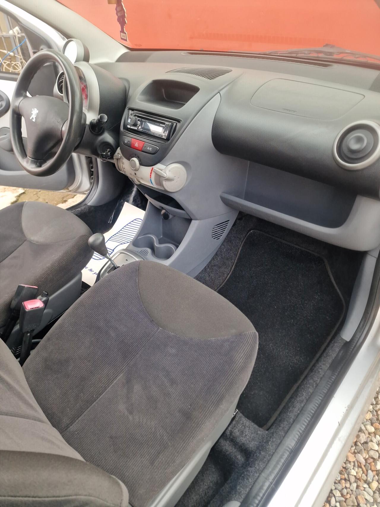 Peugeot 107 1.0 68CV 5p. Plaisir 2Tronic