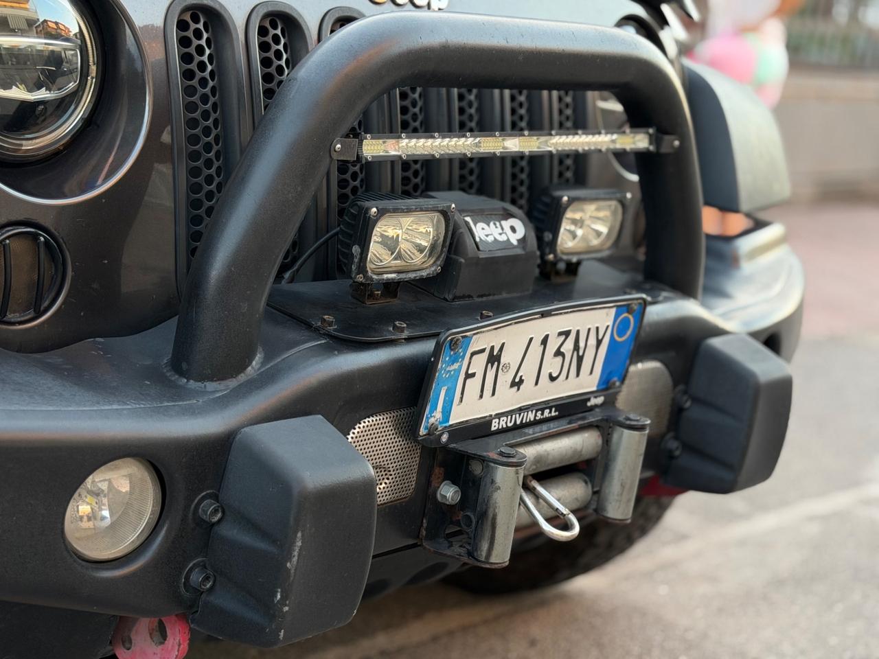 Jeep Wrangler Unlimited 2.8 CRD DPF Rubicon Auto AUTOCARRO N1