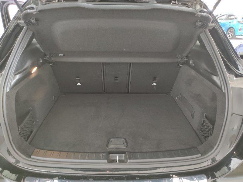 Mercedes-Benz GLA (H247) - GLA 200 Automatic Business Extra