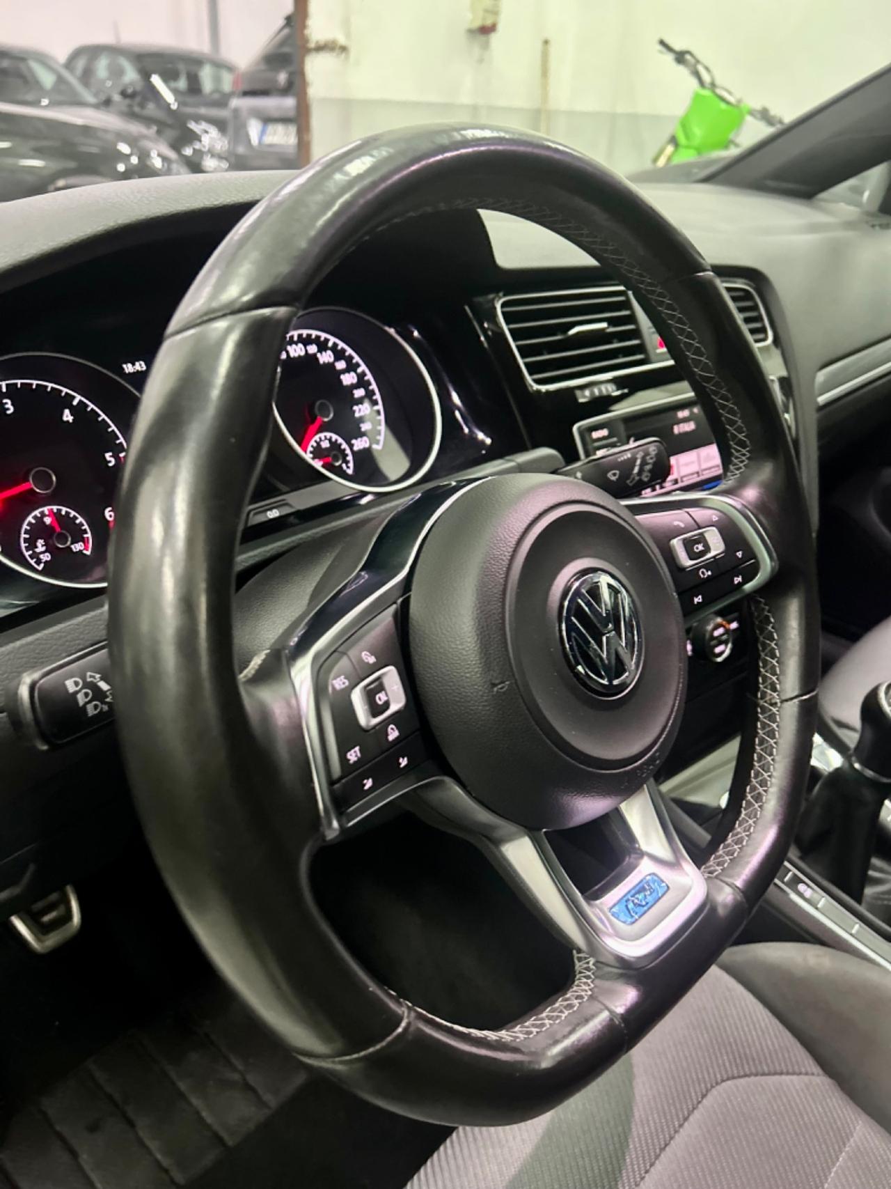 Volkswagen GOLF 7 R LINE FULL finanziabile