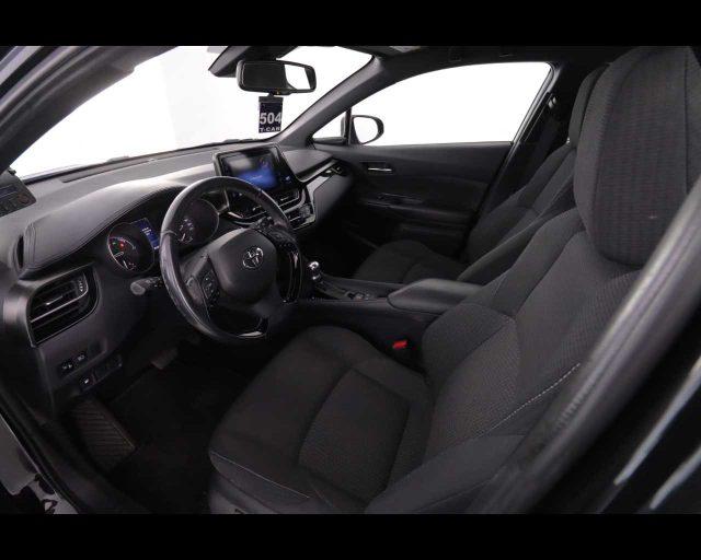 TOYOTA C-HR 1.8 Hybrid E-CVT Business
