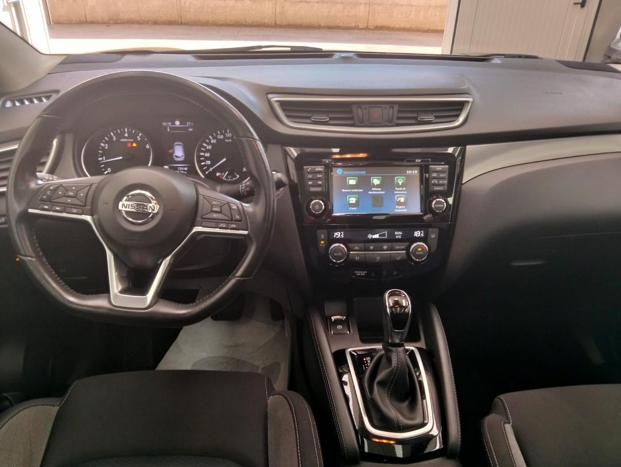 Nissan Qashqai 1.2 DIG-T N-Connecta