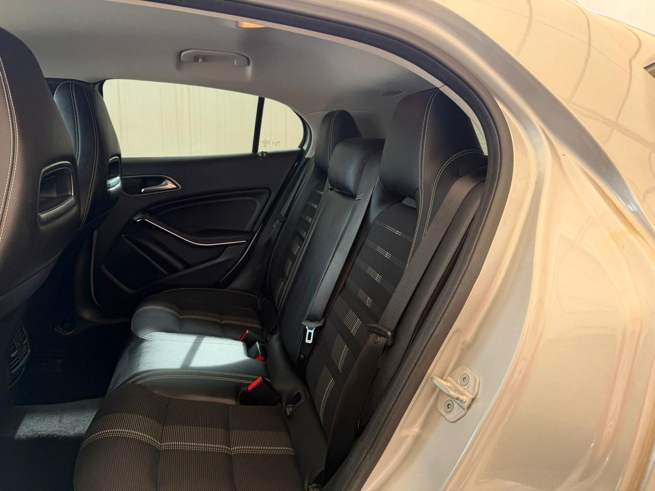 Mercedes-benz GLA 180 d Sport Restyling
