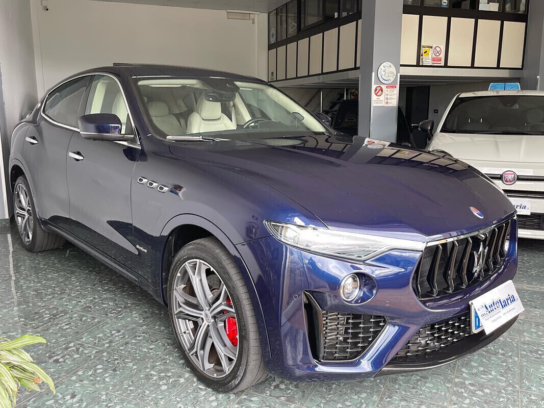 Maserati Levante V6 Diesel 275 CV AWD Gransport my20 "Auto Aziendale Full Full Optional" (Tetto apribile/panoramico)