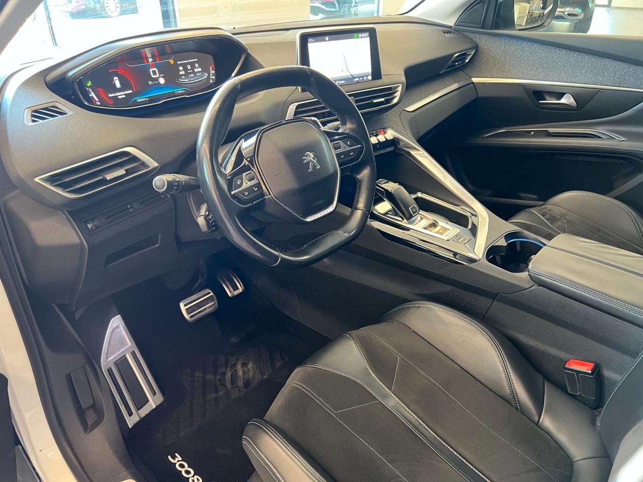 Peugeot 3008 BlueHDi 120 S&S EAT6 Crossway