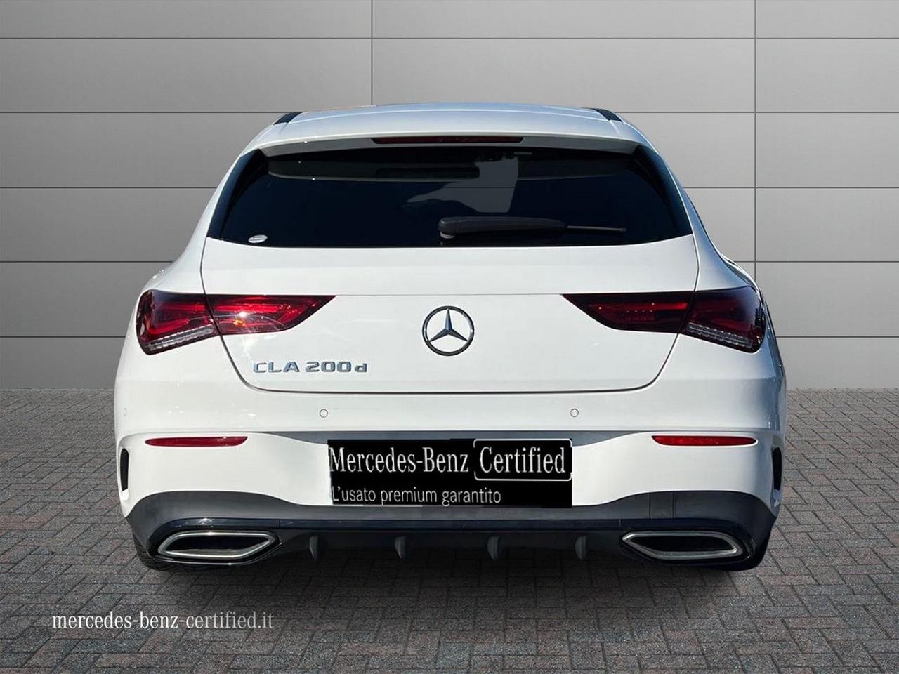 Mercedes-Benz CLA Shooting Brake 200 d Premium auto