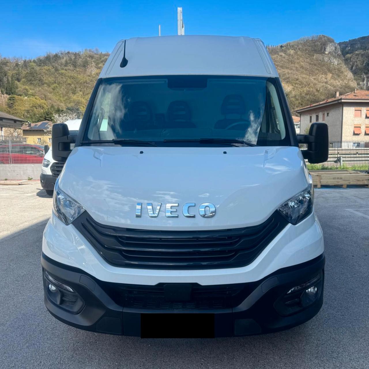 Iveco Daily 35s14 L2 H2