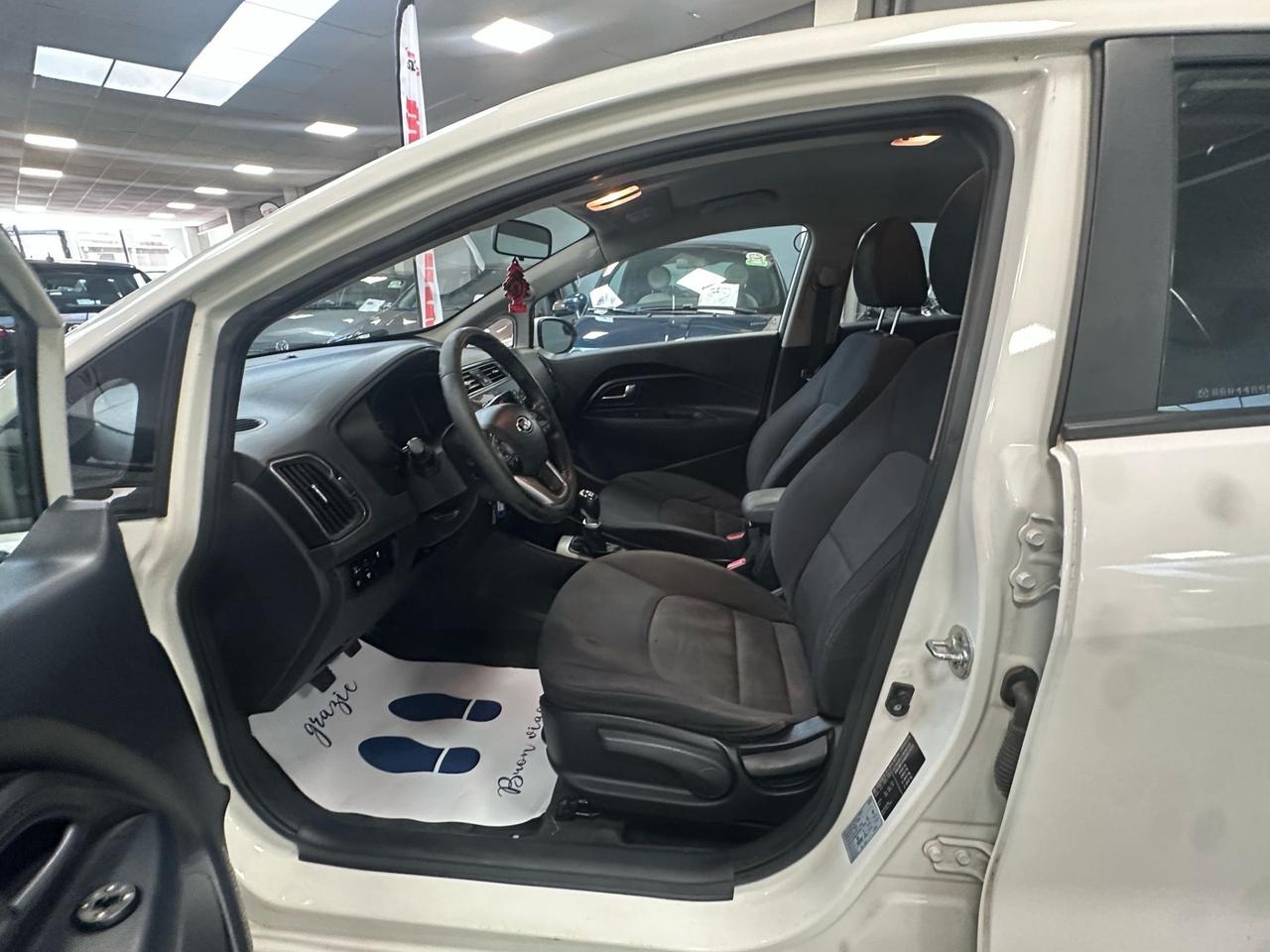 Kia Rio 1.1 CRDi 5p. Active 75CV Ok Neopatentati