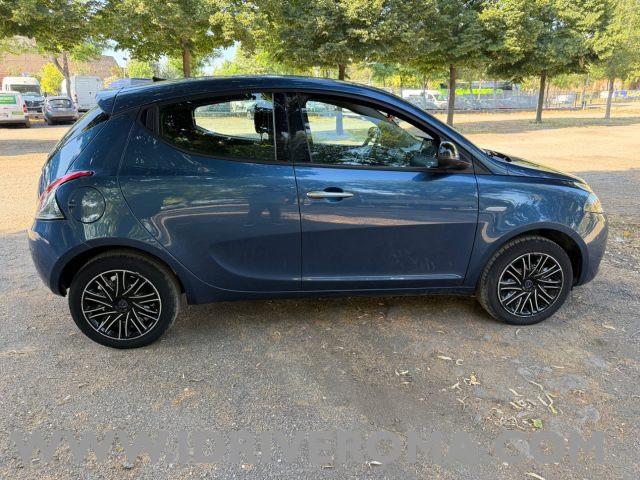 LANCIA Ypsilon 1.0 FireFly Hybrid GOLD.+ GPL