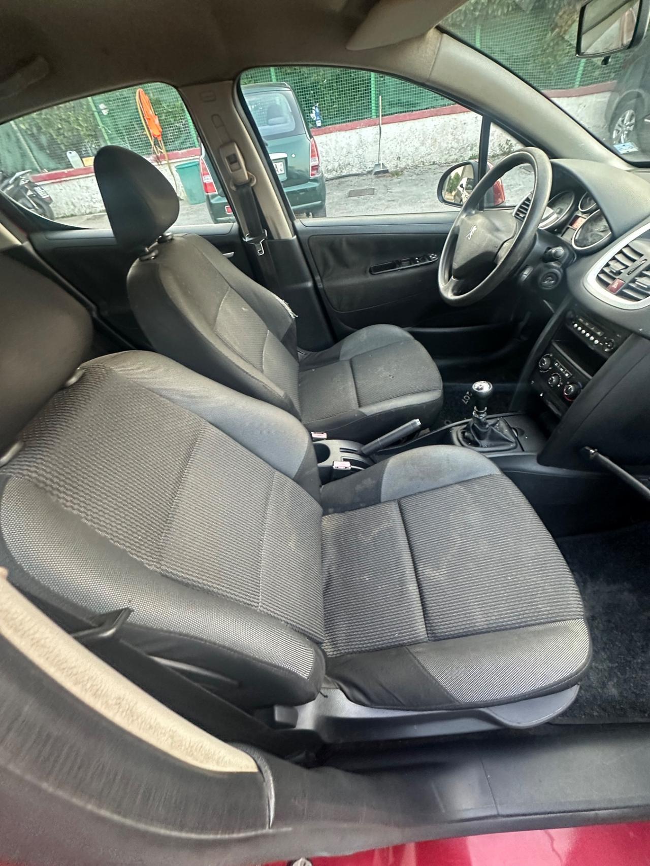 Peugeot 207 1.4 HDi 70CV FAP 5p. XS