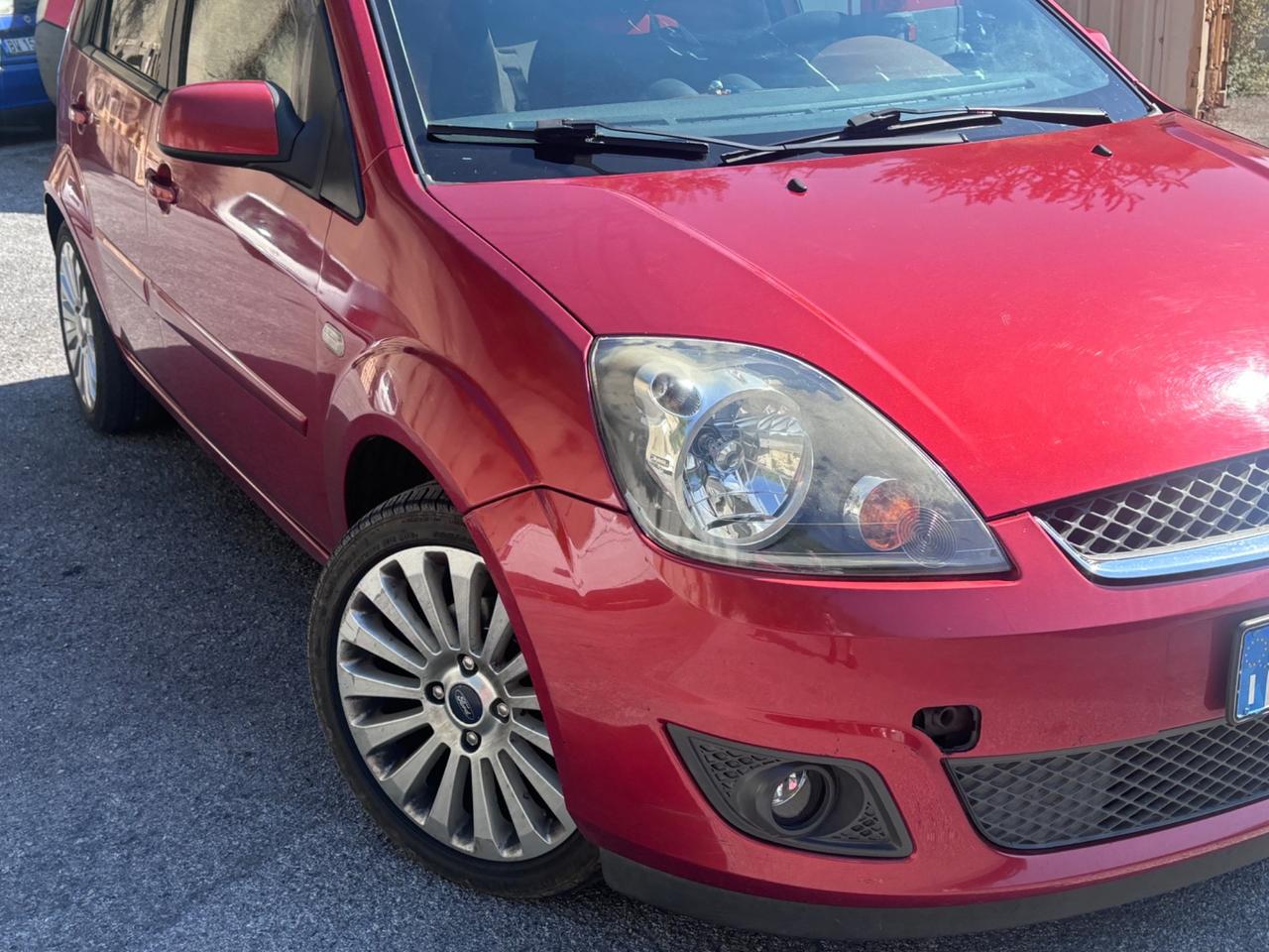Ford Fiesta 1.4 TDCi 5p. Ghia